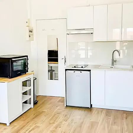 Apartment Le Bon Plan A 5 Min Du Port Et Du Centre La Rochelle (Charente-Maritime)